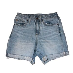 Universal Thread Medium Wash Boyfriend Shorts Size 0/25
